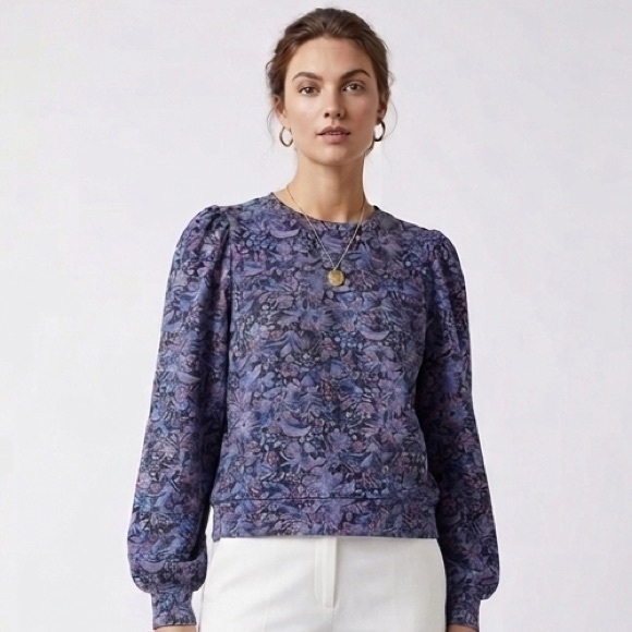 Maison D’Amelie Tops - Masion D’Amelie Floral Print Blue Crewneck Puff Sleeves Sweatshirt Medium